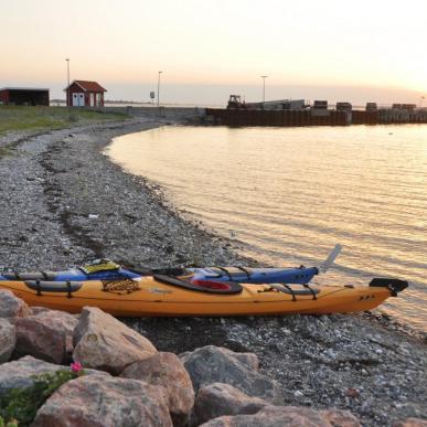 Kajak på strand